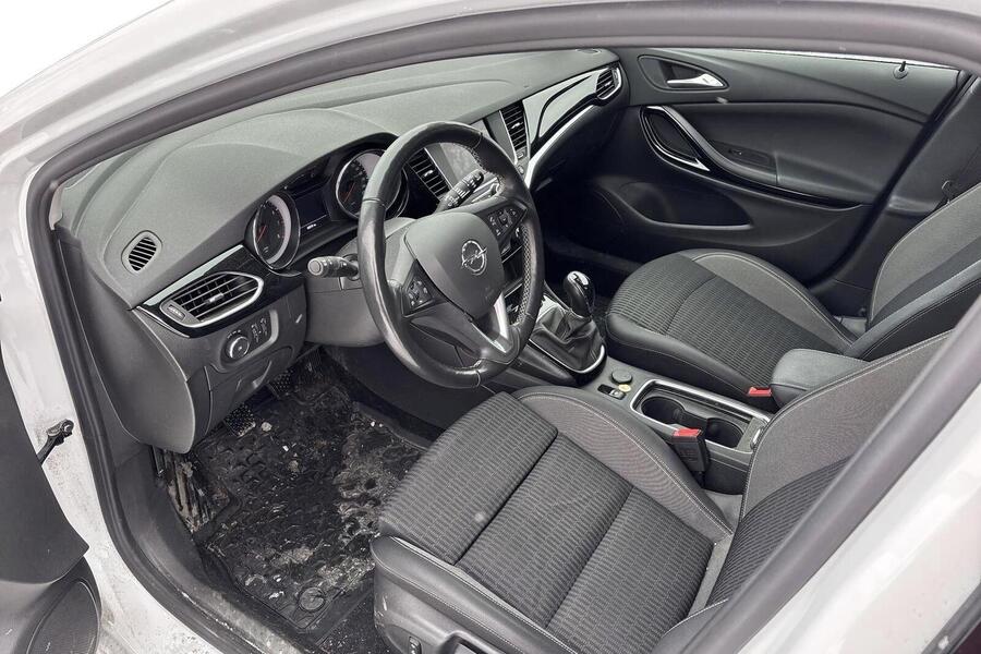 Opel Astra vaihtoauto