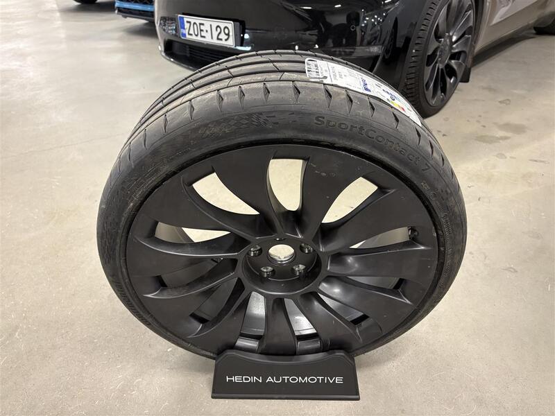 Tesla Model Y vaihtoauto