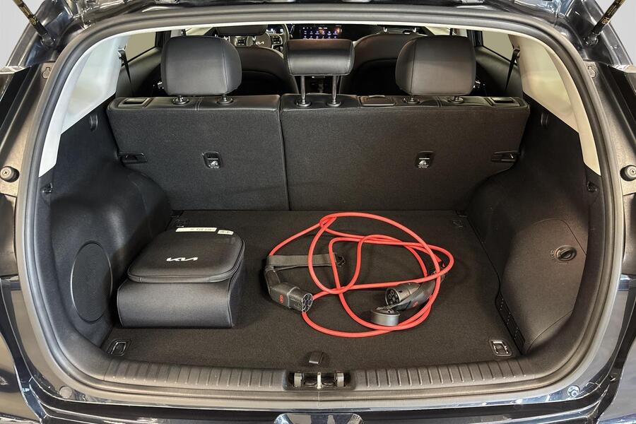 Kia Niro plug-in vaihtoauto