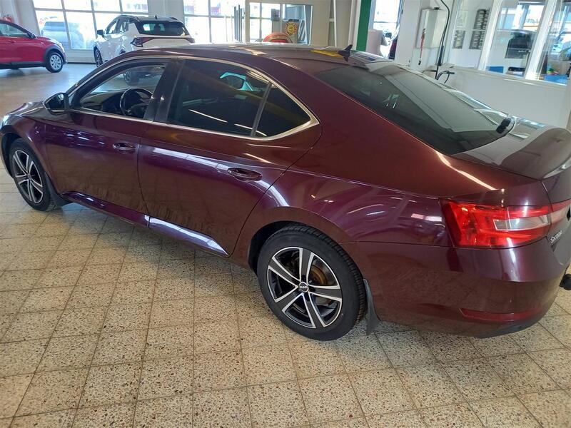 Skoda Superb vaihtoauto