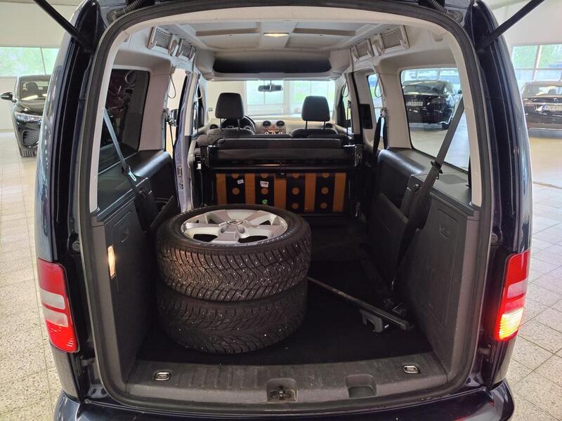 Volkswagen Caddy Maxi vaihtoauto