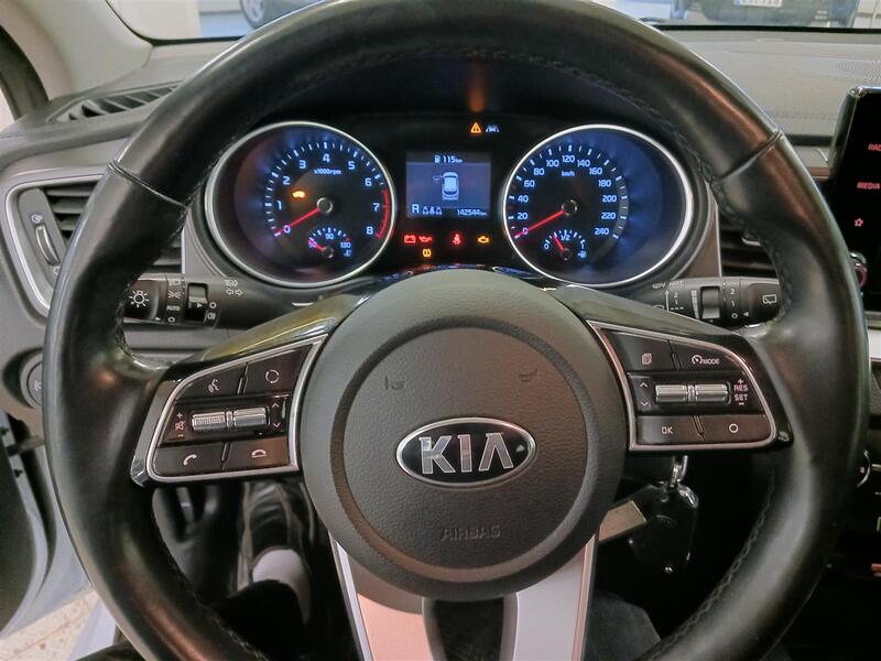 Kia Ceed vaihtoauto