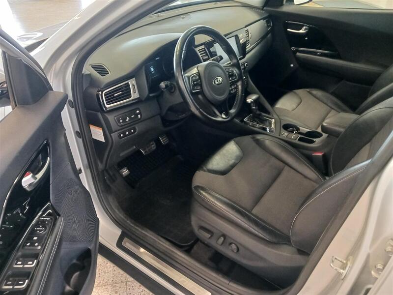 Kia Niro plug-in vaihtoauto