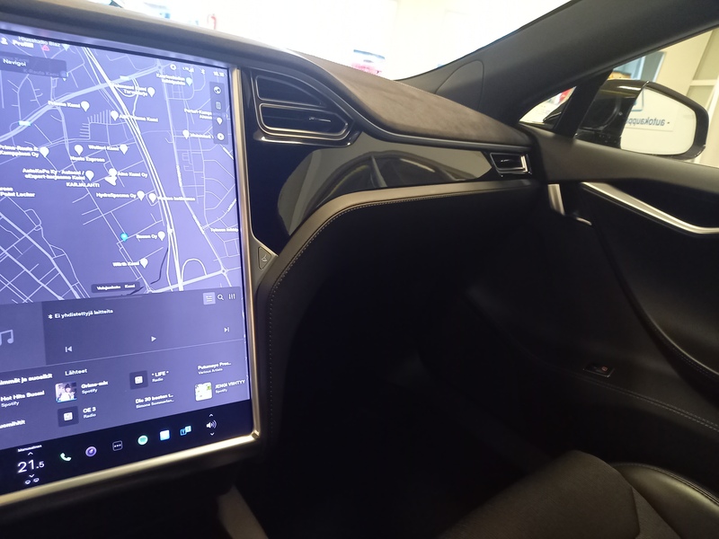 Tesla Model S vaihtoauto