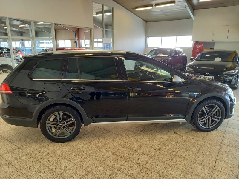 Volkswagen Golf vaihtoauto