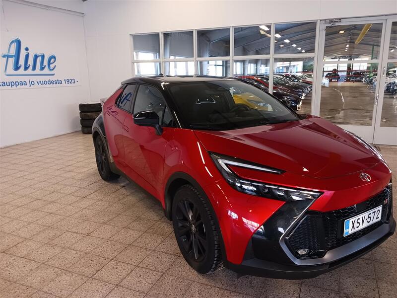 Toyota C-HR vaihtoauto