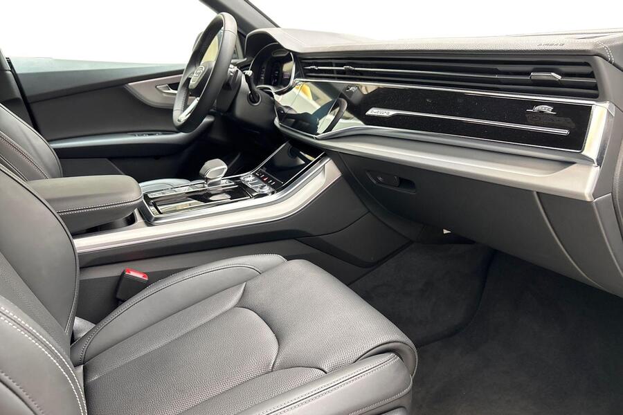 Audi Q8 vaihtoauto