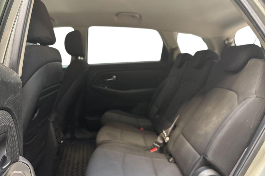 Kia Carens vaihtoauto