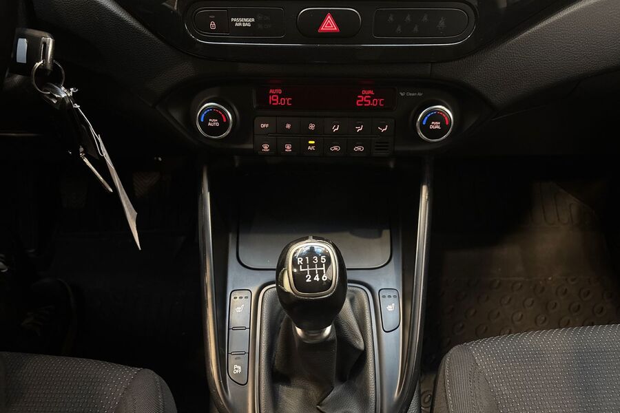 Kia Carens vaihtoauto