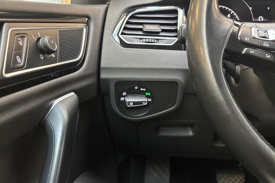 Volkswagen Golf Sportsvan vaihtoauto