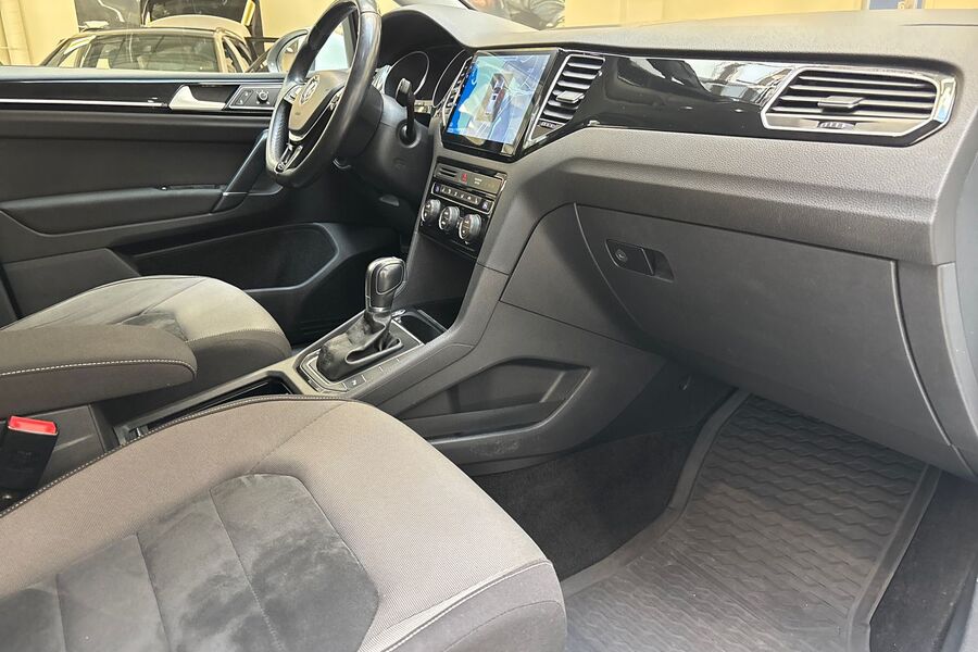 Volkswagen Golf Sportsvan vaihtoauto