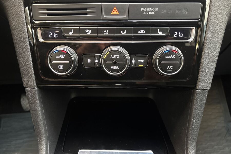 Volkswagen Golf Sportsvan vaihtoauto