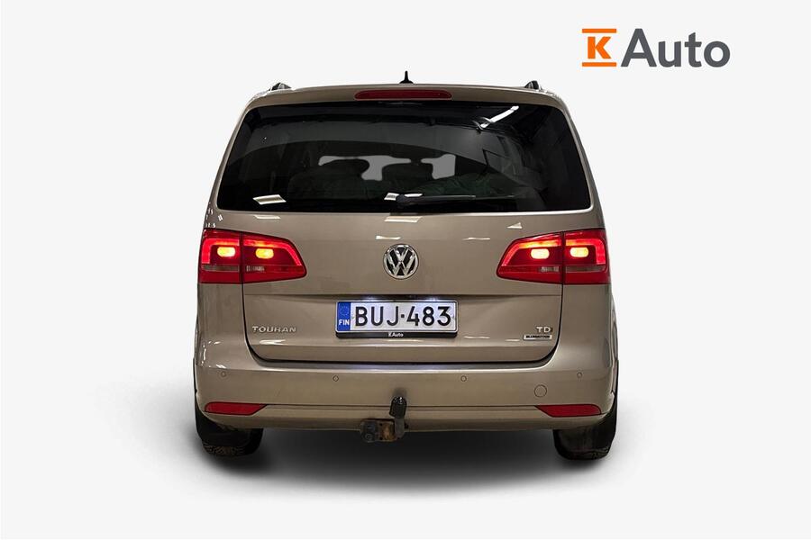 Volkswagen Touran vaihtoauto