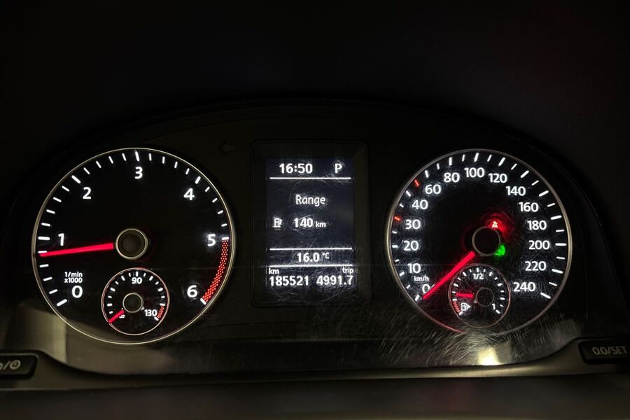 Volkswagen Touran vaihtoauto