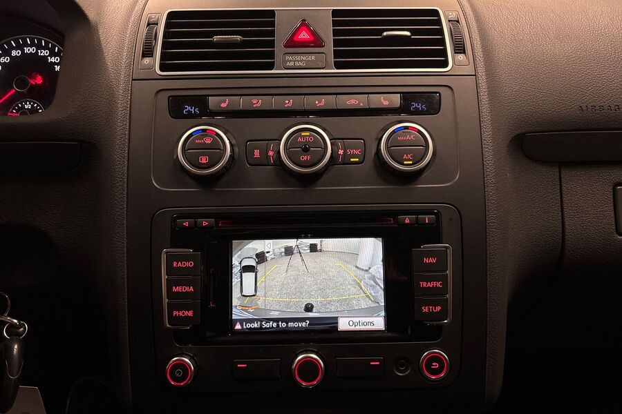 Volkswagen Touran vaihtoauto