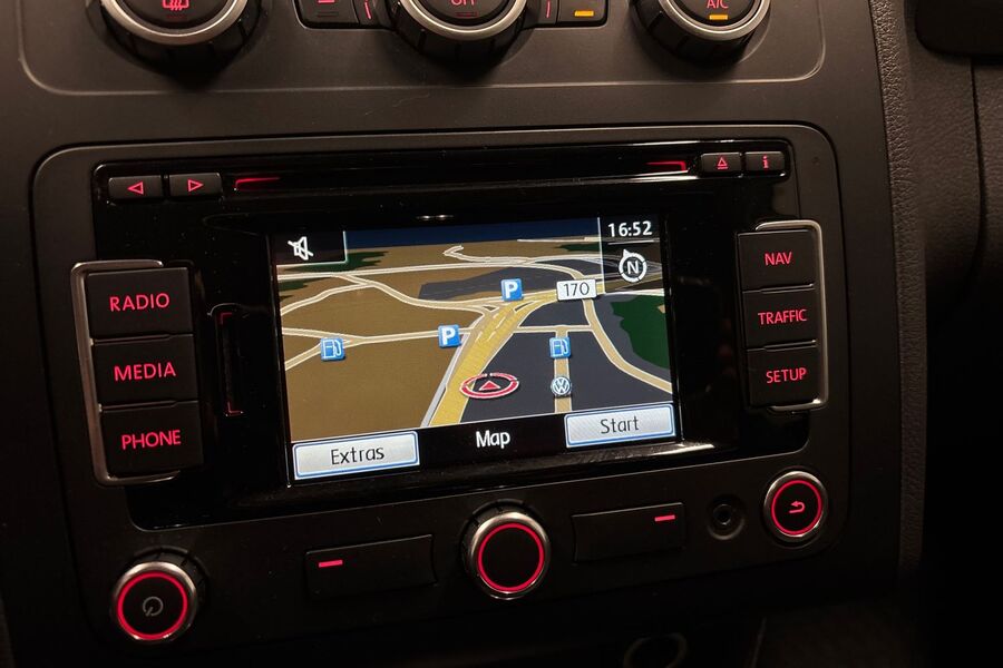 Volkswagen Touran vaihtoauto