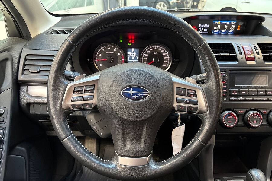 Subaru Forester vaihtoauto