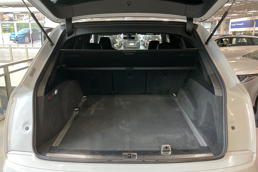 Audi Q7 vaihtoauto