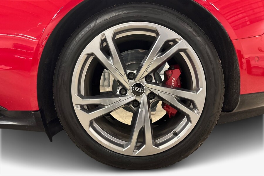 Audi RS e-tron GT vaihtoauto