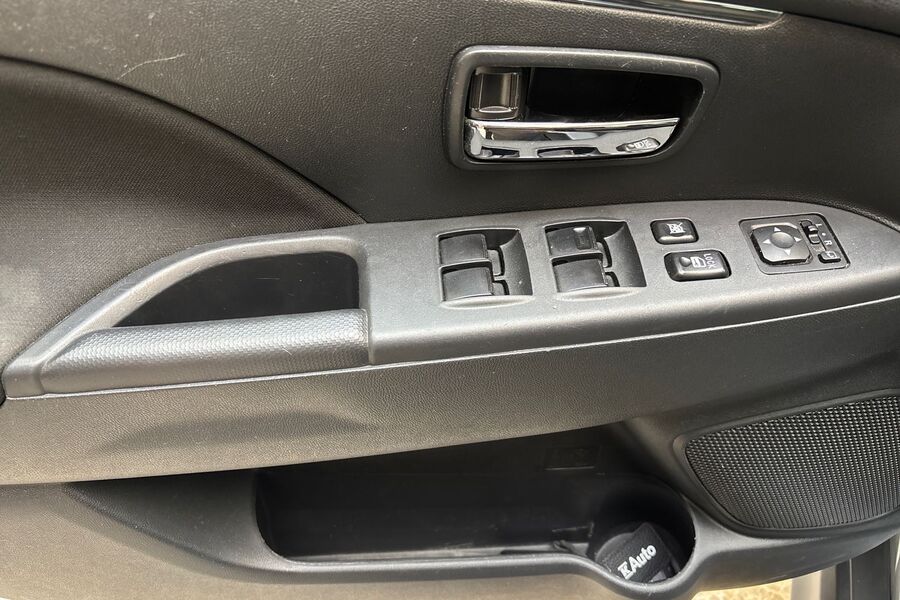 Mitsubishi ASX vaihtoauto