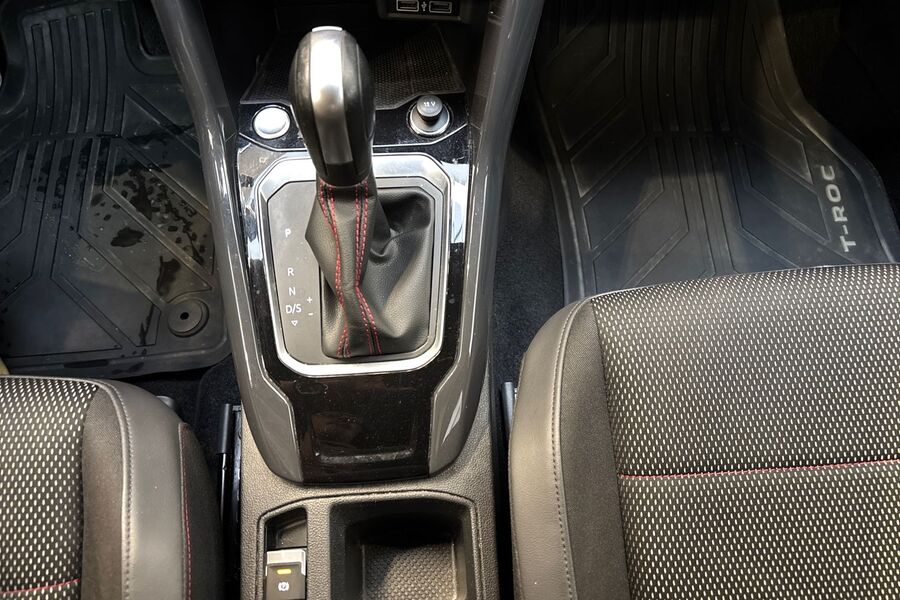 Volkswagen T-Roc vaihtoauto