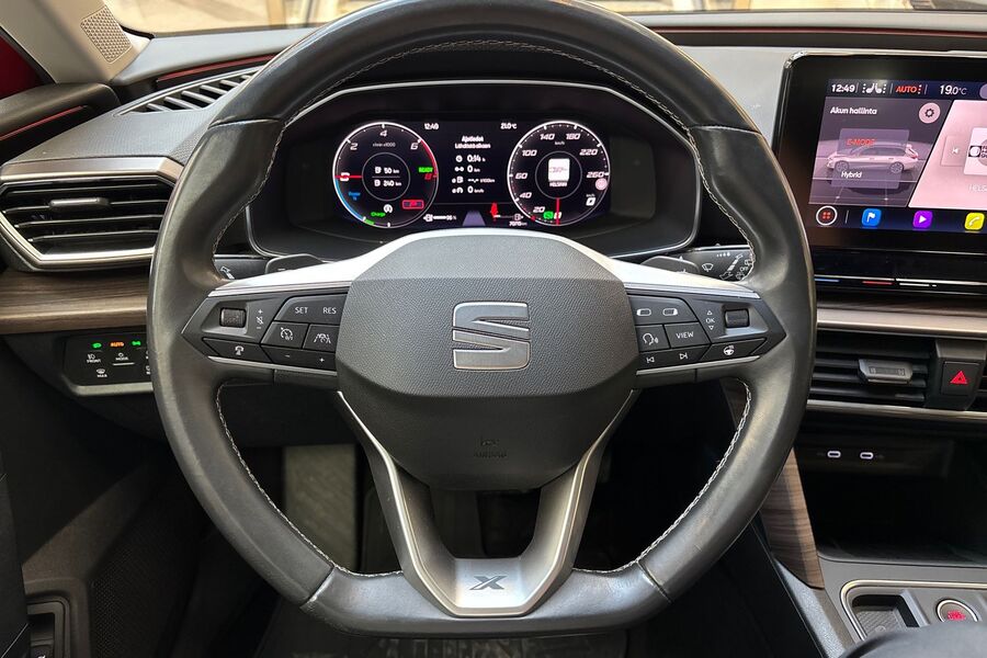 SEAT Leon Sportstourer vaihtoauto