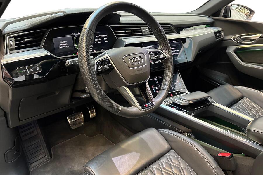 Audi Q8 e-tron vaihtoauto