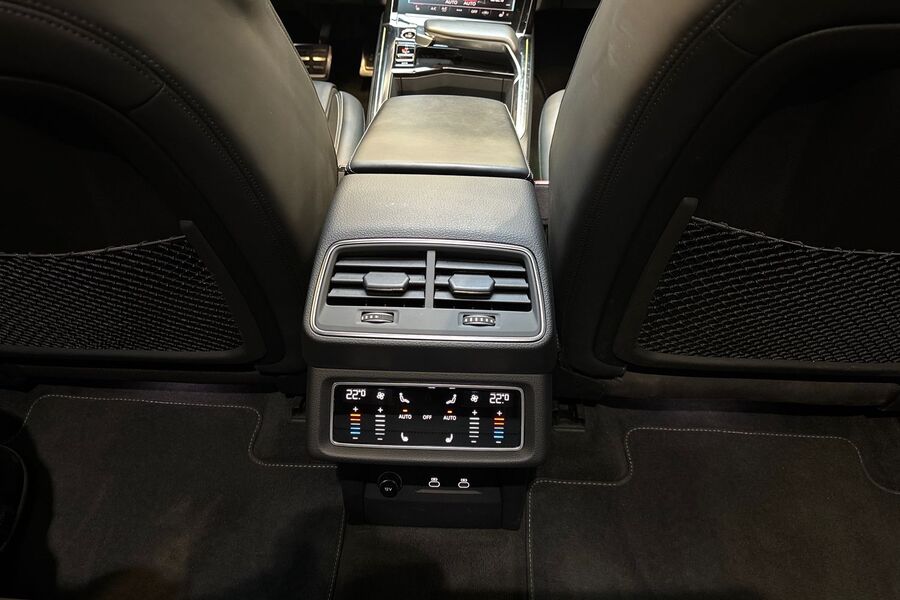 Audi Q8 e-tron vaihtoauto