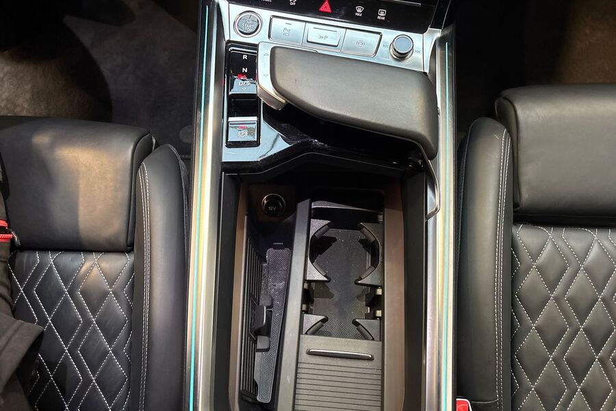 Audi Q8 e-tron vaihtoauto