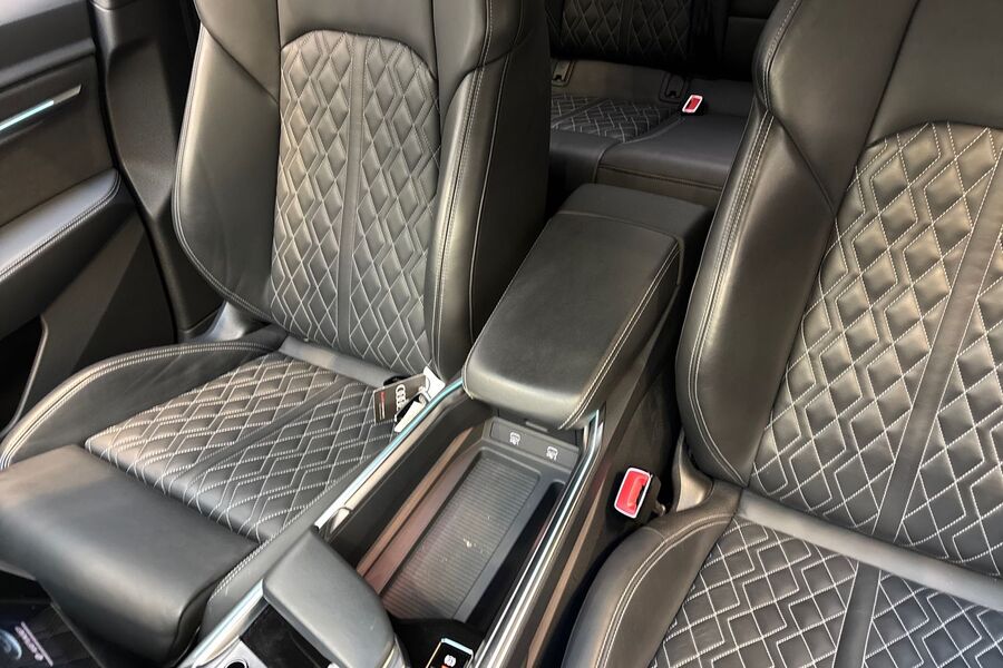 Audi Q8 e-tron vaihtoauto