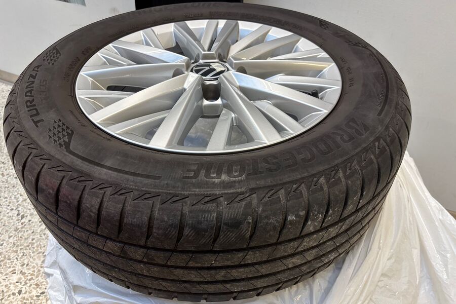 Volkswagen T-Roc vaihtoauto