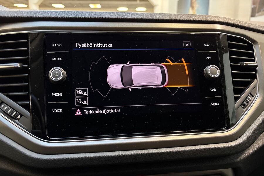 Volkswagen T-Roc vaihtoauto