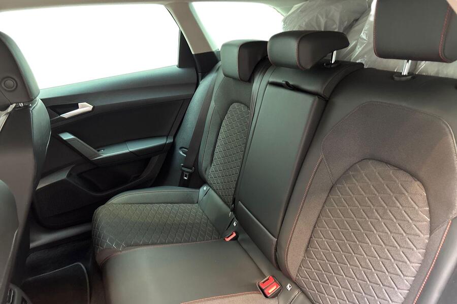 SEAT Leon Sportstourer vaihtoauto