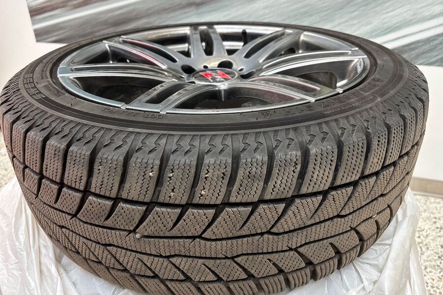 SEAT Leon Sportstourer vaihtoauto