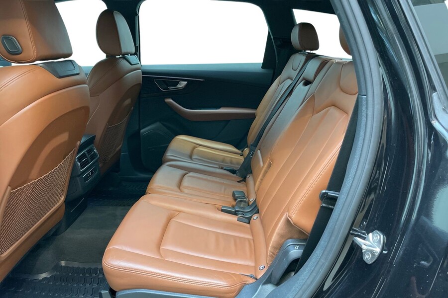 Audi Q7 vaihtoauto