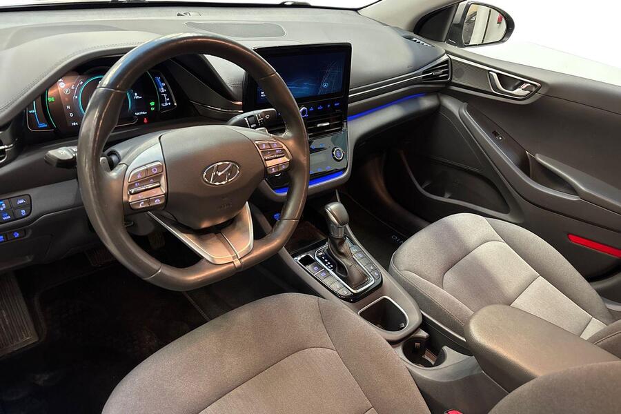 Hyundai IONIQ plug-in vaihtoauto