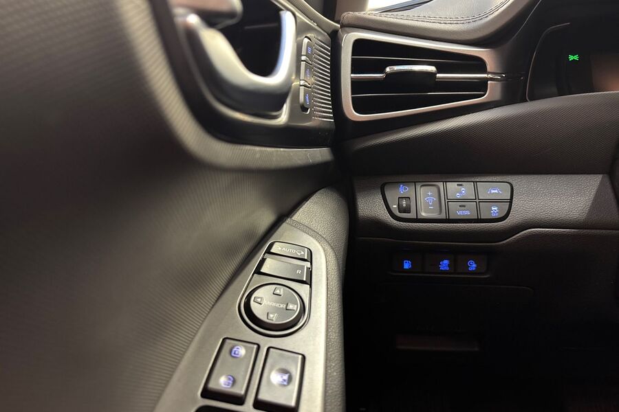 Hyundai IONIQ plug-in vaihtoauto