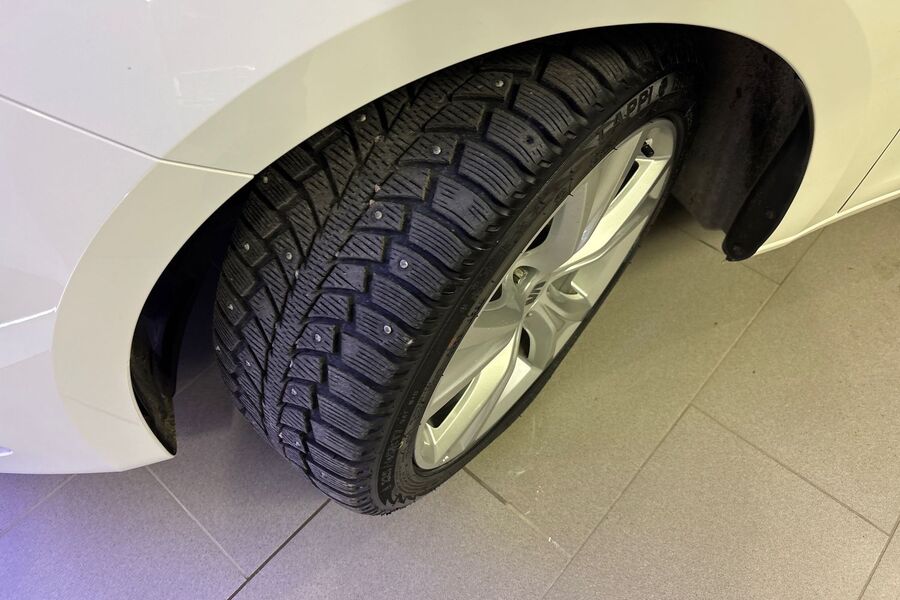 SEAT Leon Sportstourer vaihtoauto