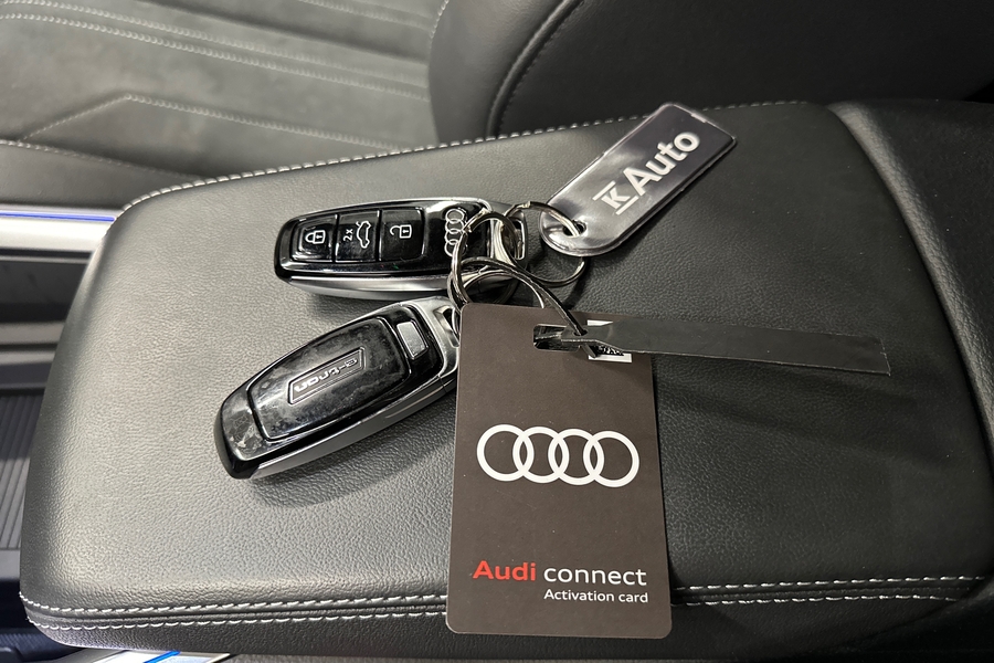 Audi Q8 e-tron vaihtoauto