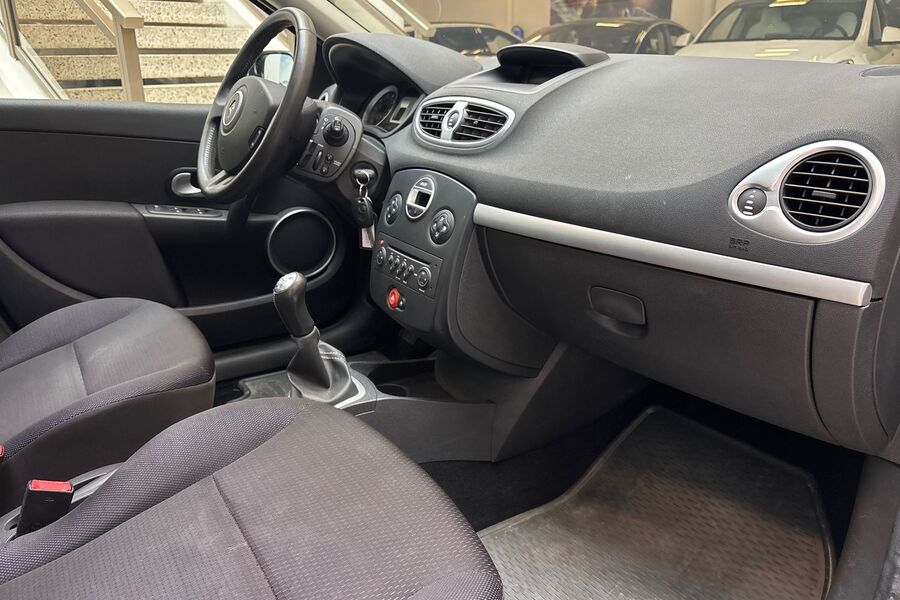 Renault Clio Sport Tourer vaihtoauto