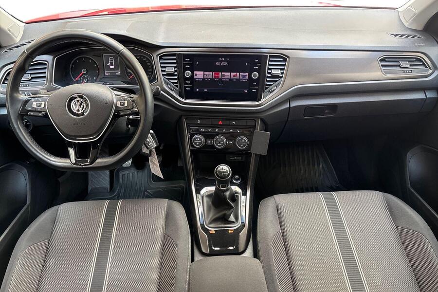 Volkswagen T-Roc vaihtoauto