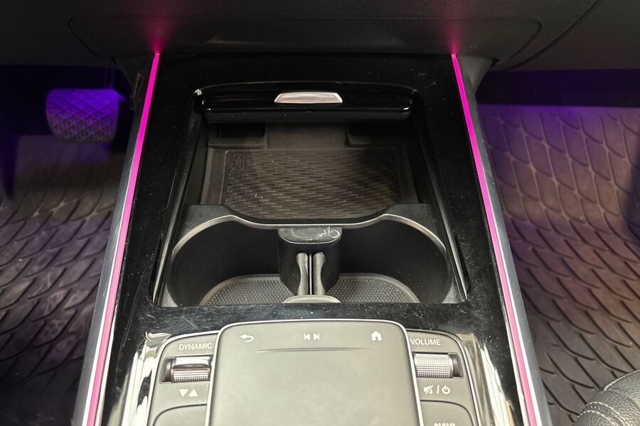 Mercedes-Benz EQB vaihtoauto