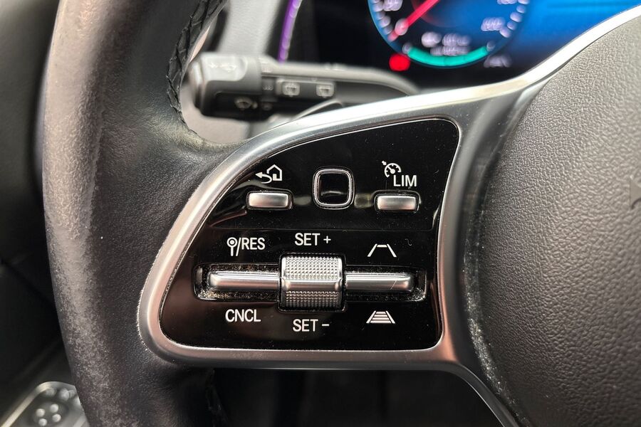 Mercedes-Benz EQB vaihtoauto