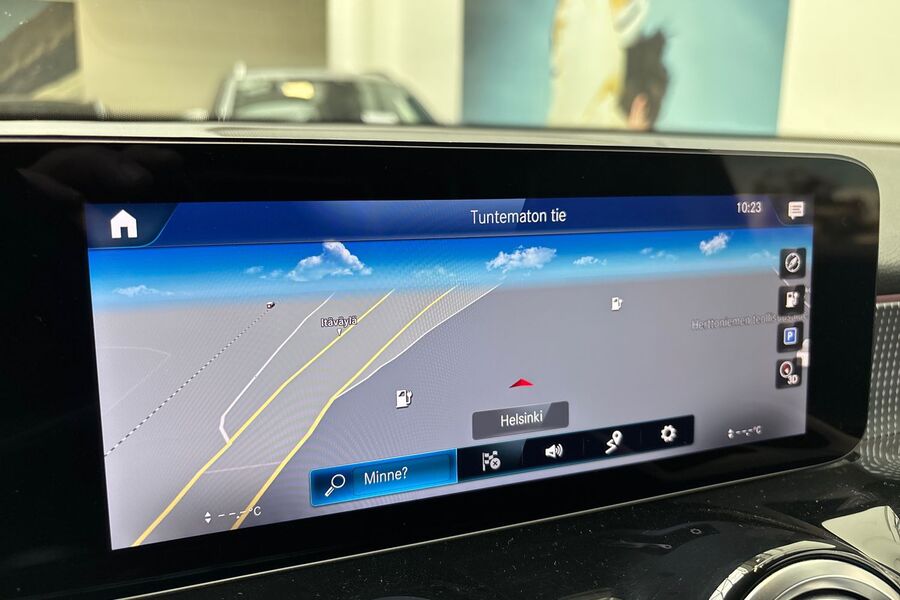 Mercedes-Benz EQB vaihtoauto