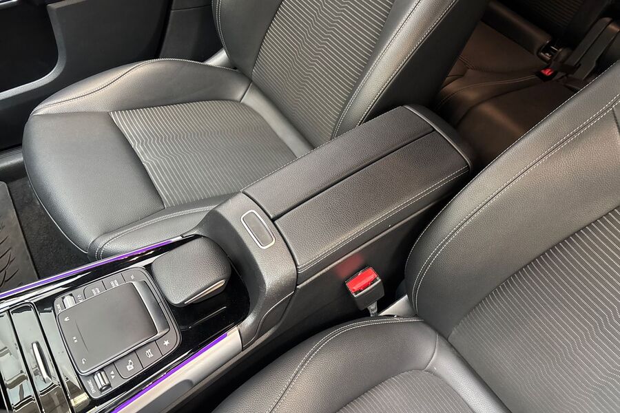 Mercedes-Benz EQB vaihtoauto