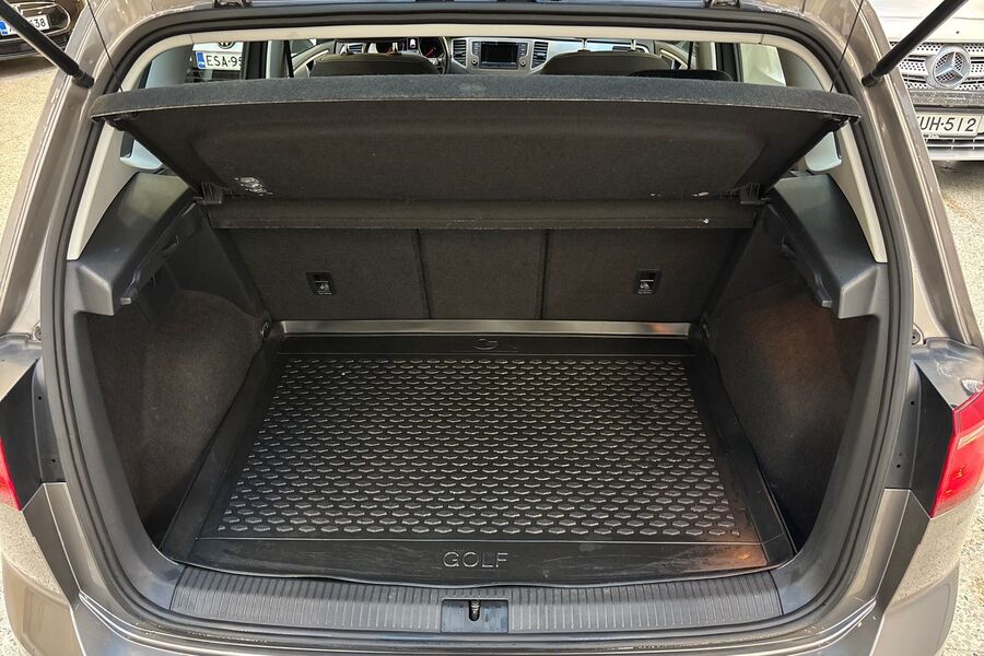 Volkswagen Golf Sportsvan vaihtoauto