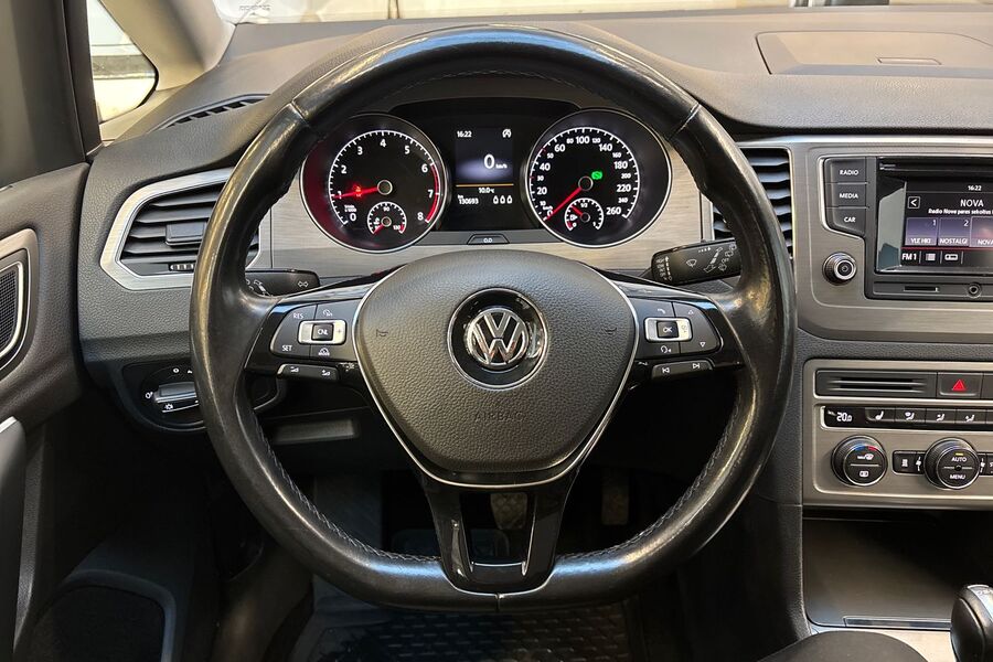 Volkswagen Golf Sportsvan vaihtoauto