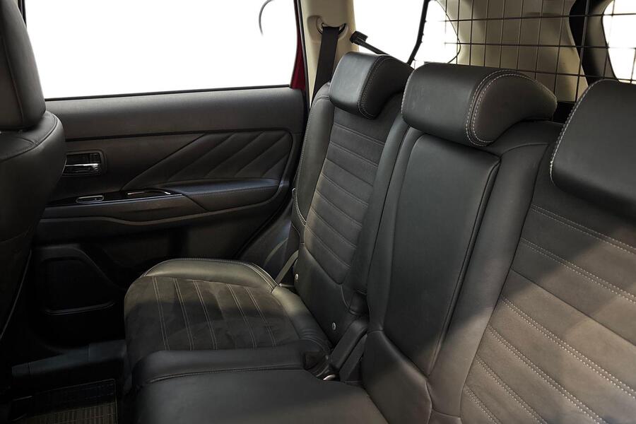 Mitsubishi Outlander PHEV vaihtoauto