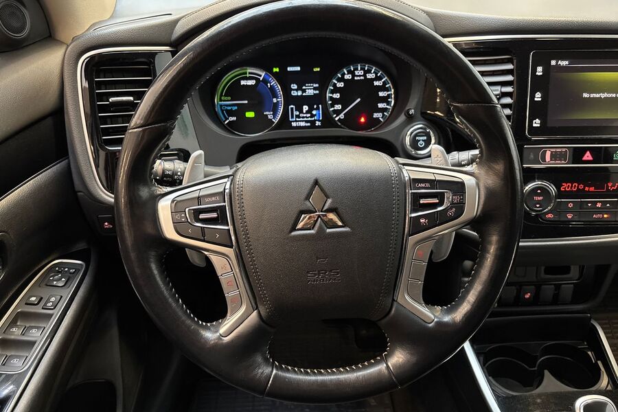 Mitsubishi Outlander PHEV vaihtoauto