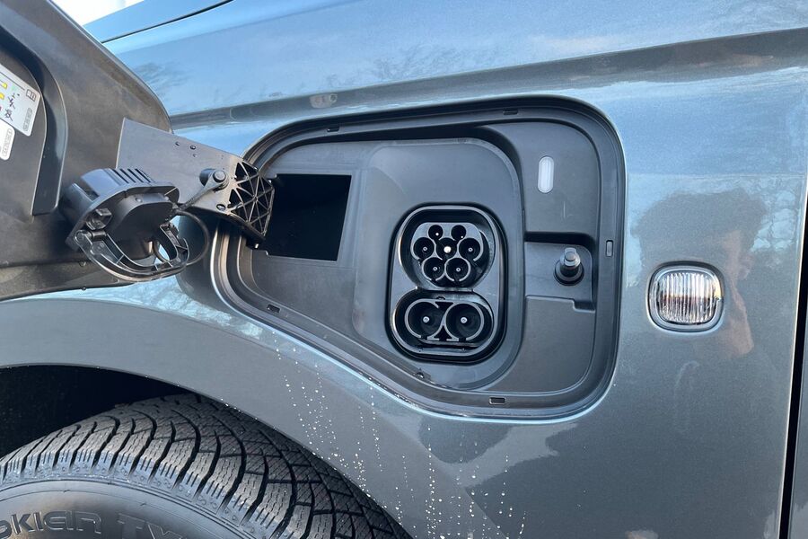 Volkswagen Caddy Maxi vaihtoauto